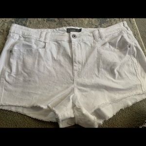 White torrid shorts